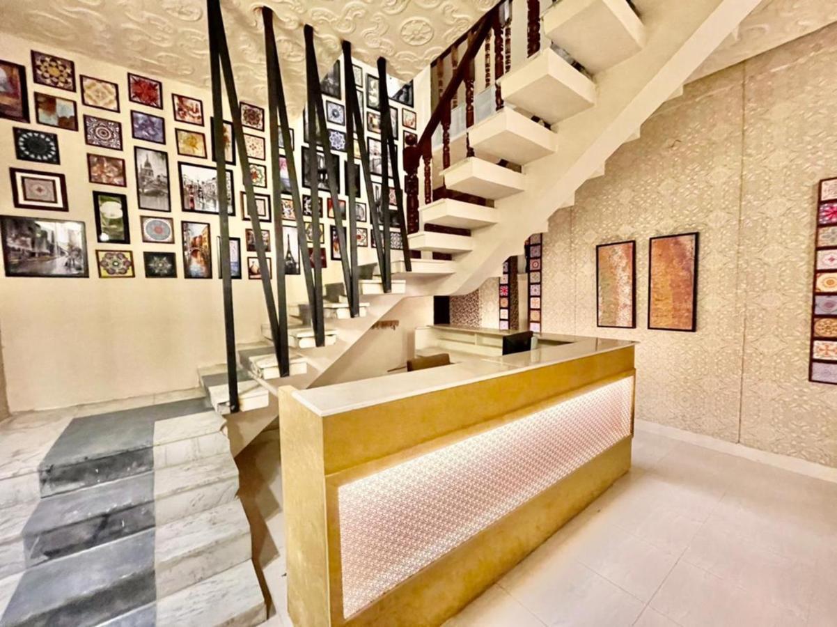 Shelton Hotel Mardan 外观 照片